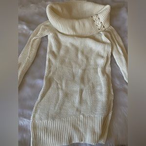 Guess off the shoulder sweater